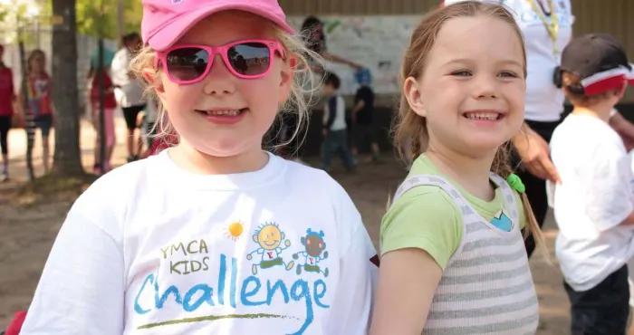 3 reasons to challenge your kids to give back to their community