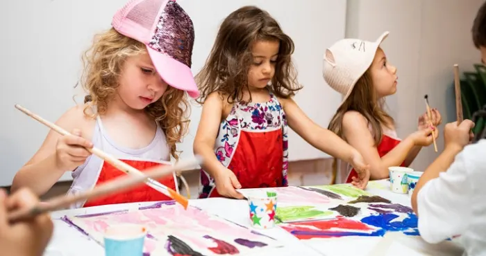 How to make blow art cartoons with your kids